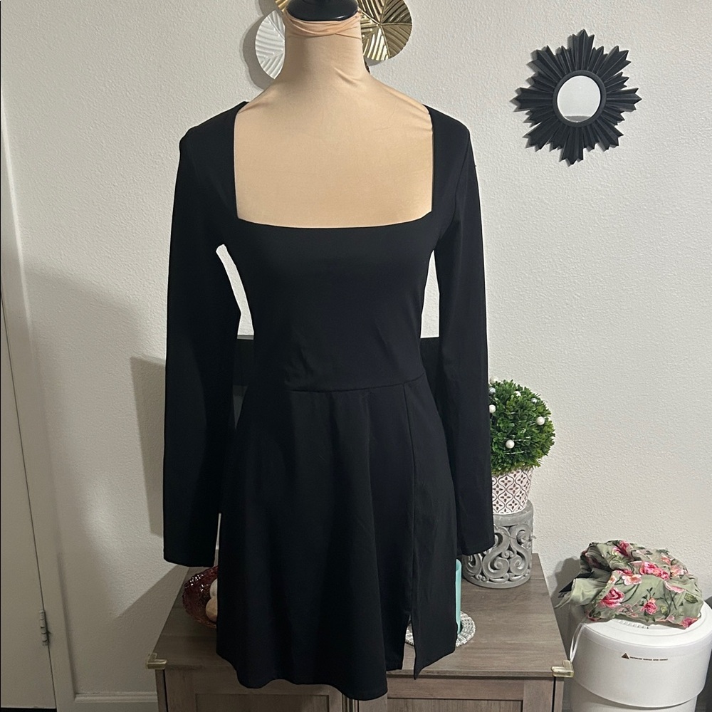Black soft and stretchy Long-Sleeve Square Neck A-Line Dress